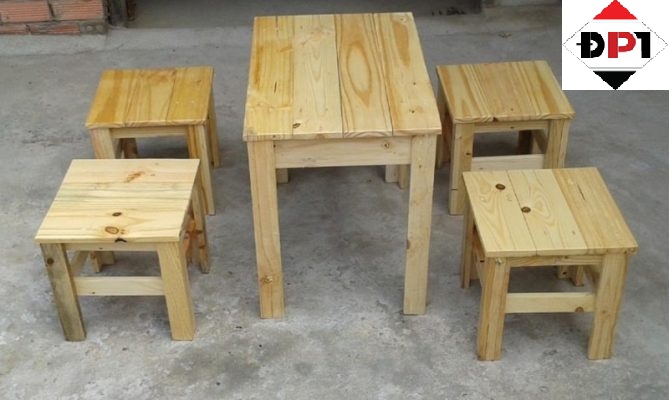 đóng bàn ghế bằng gỗ pallet