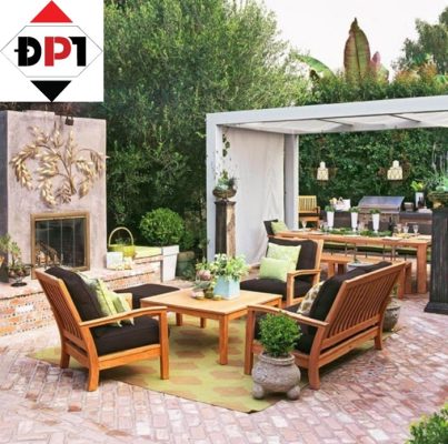 Bộ bàn ghế pallet được đặt trong khuân viên xanh hưởng thụ khí hậu trong lành