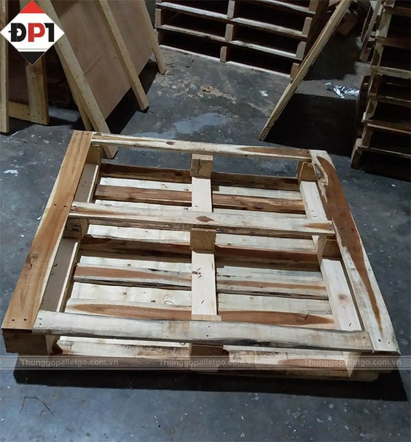 Pallet 4 hướng nâng chiuh trọng tải 2000kg