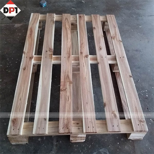 Giá pallet gỗ 4 nâng hướng 2 tấn