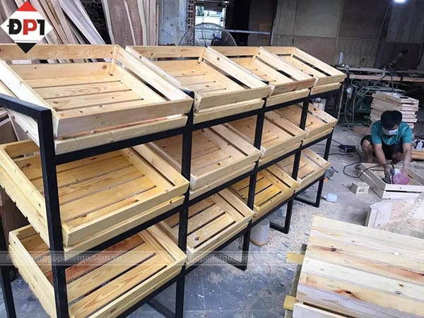 Thùng gỗ thông thoáng.